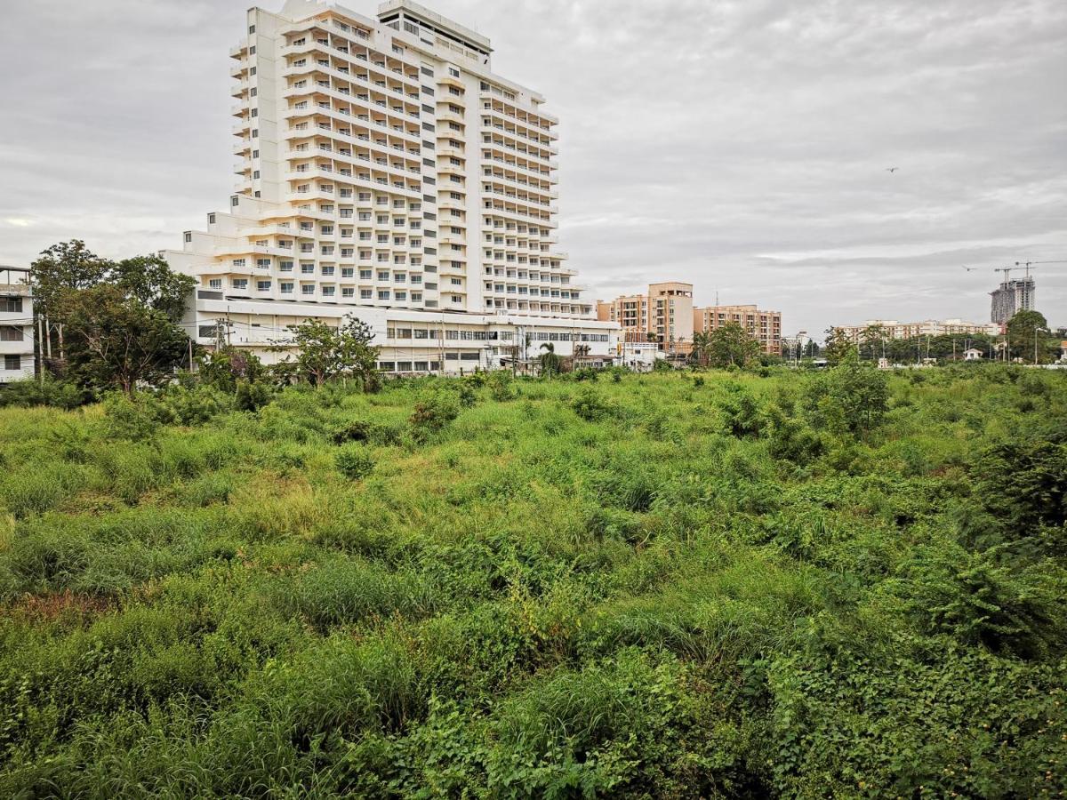 Apartamento White House By Sorot ตึกขาวโดยโสรฬ Jomtien Exterior foto