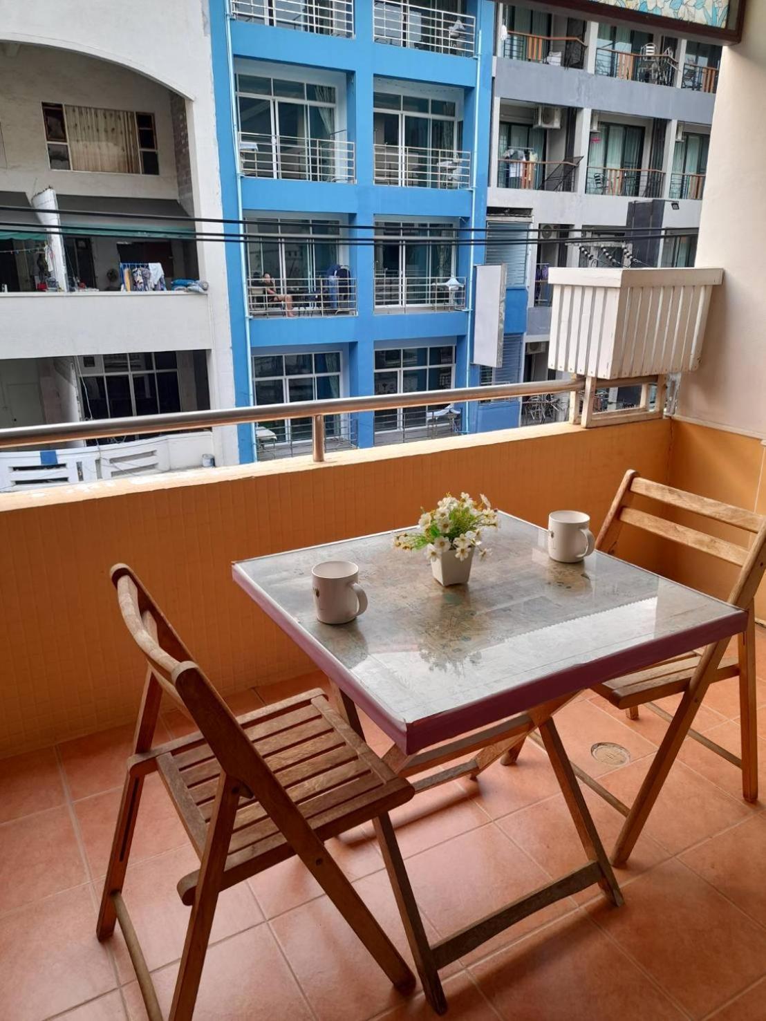 Apartamento White House By Sorot ตึกขาวโดยโสรฬ Jomtien Exterior foto