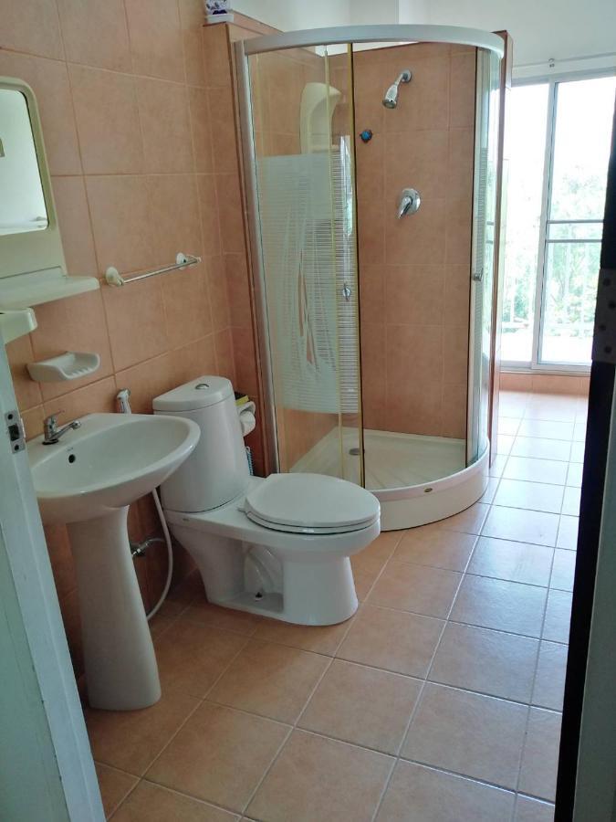Apartamento White House By Sorot ตึกขาวโดยโสรฬ Jomtien Exterior foto